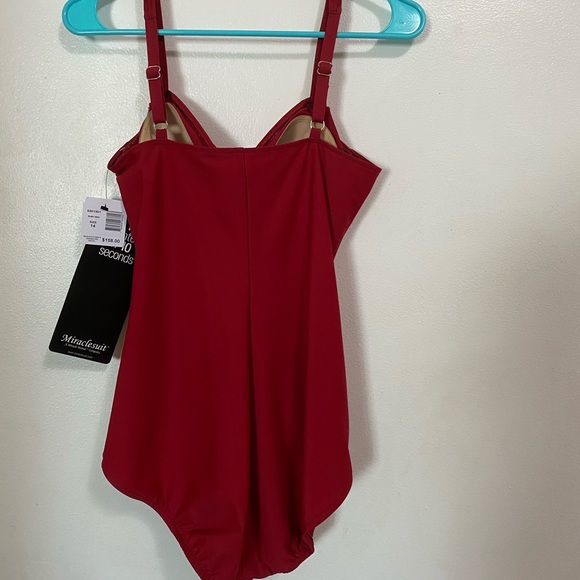 NWT Miraclesuit Ruby Red - Picture 3 of 6